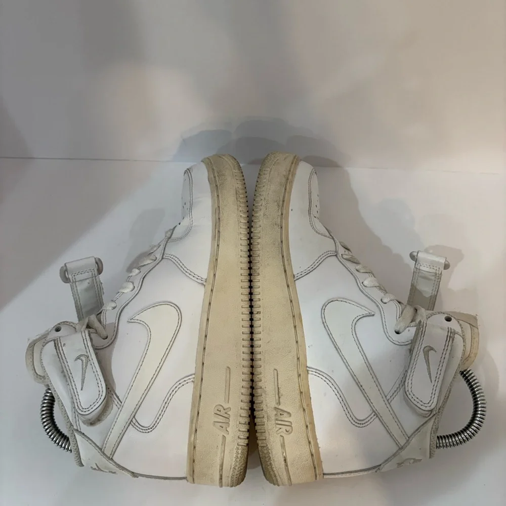 Nike Air Force 1 size 7.5